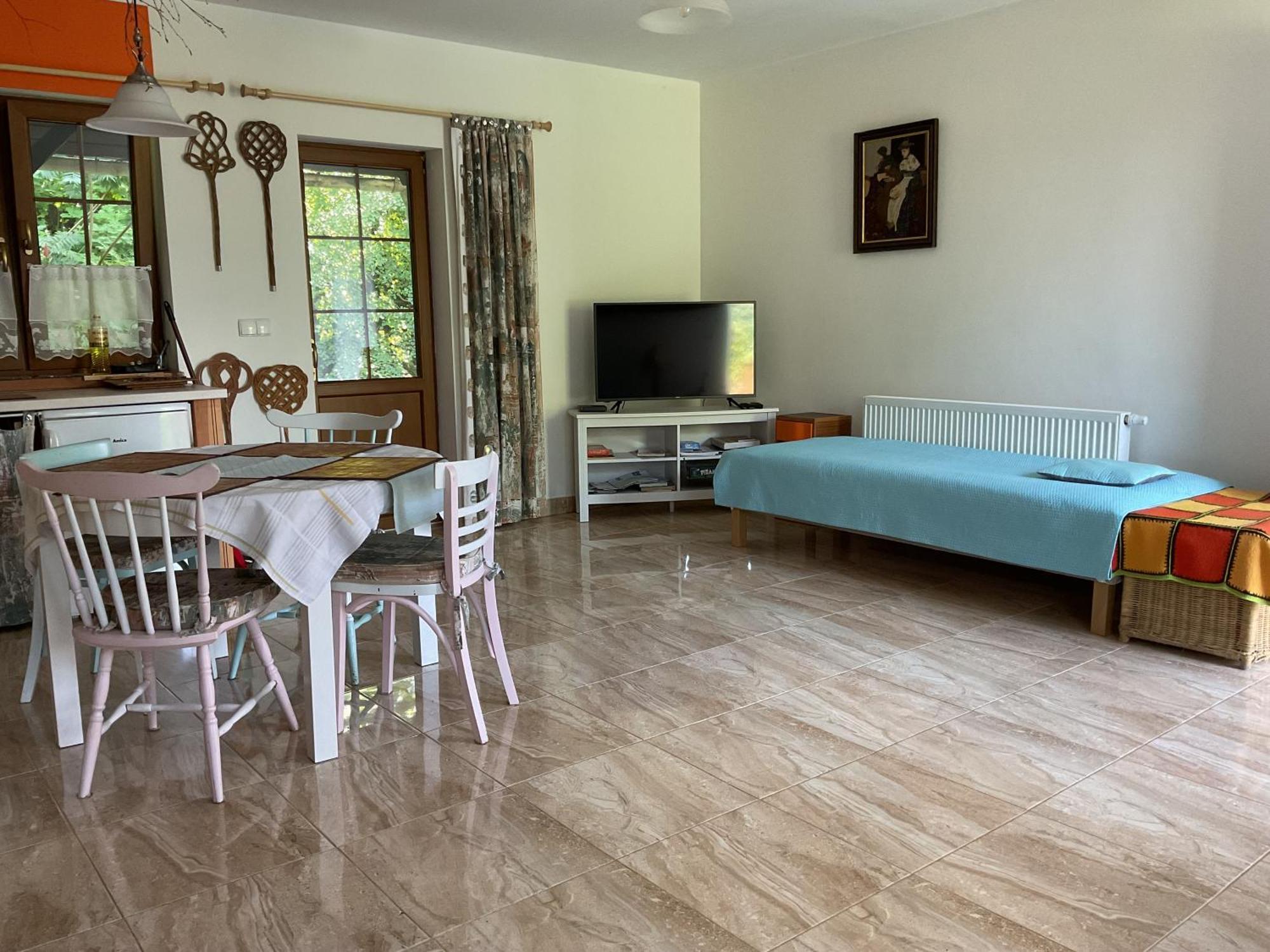 Leniuchy Apartment