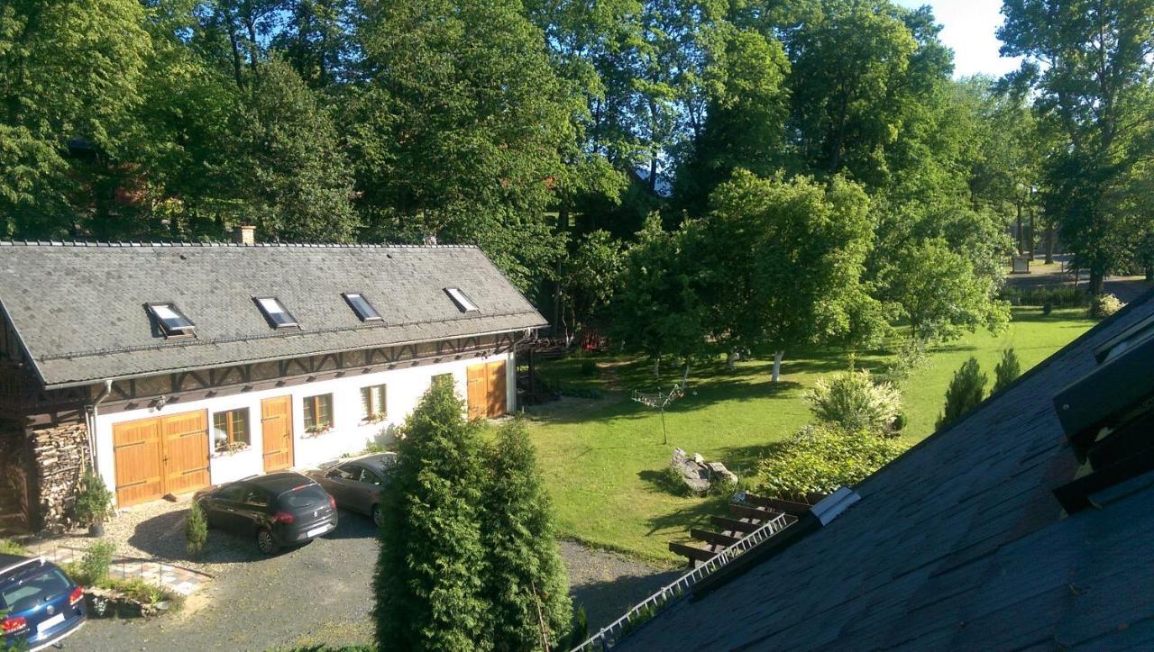 Leniuchy Lesna